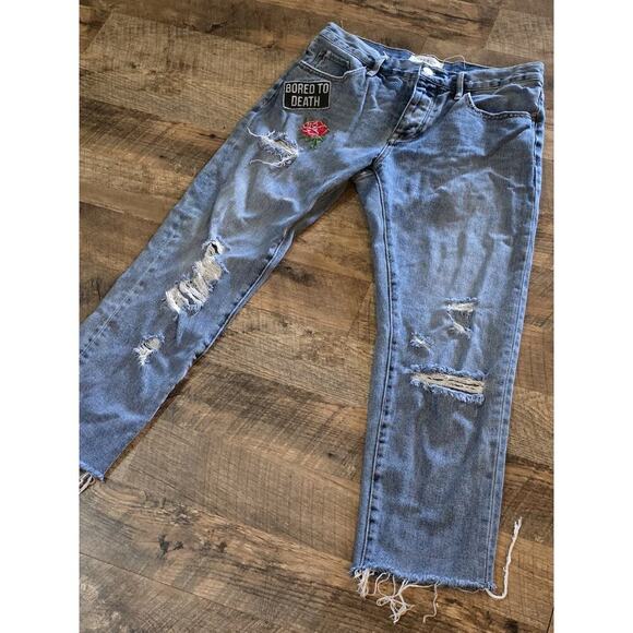 PacSun Patched Girlfriend Cropped Jeans Women's Size 26 MidRise Frayed Hem - Picture 5 of 8